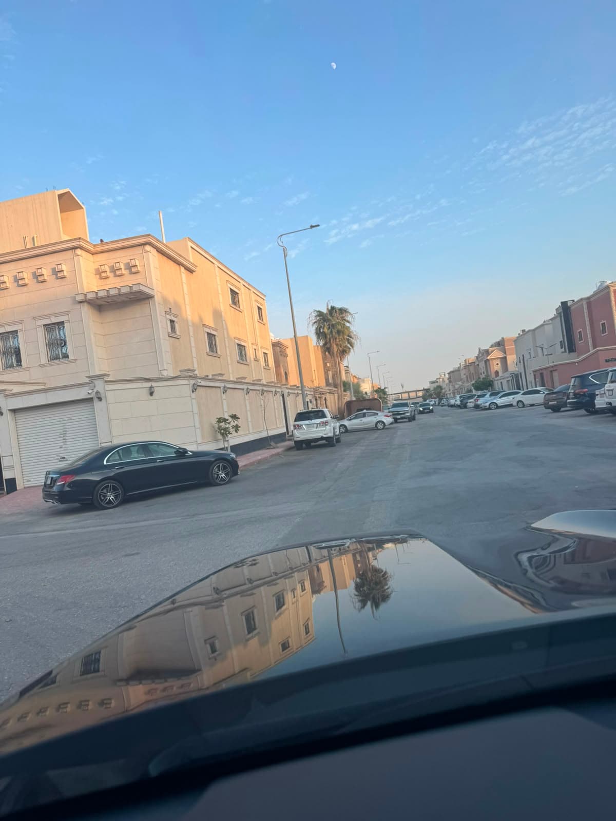 ٣ غرف وصالة ومطبخ